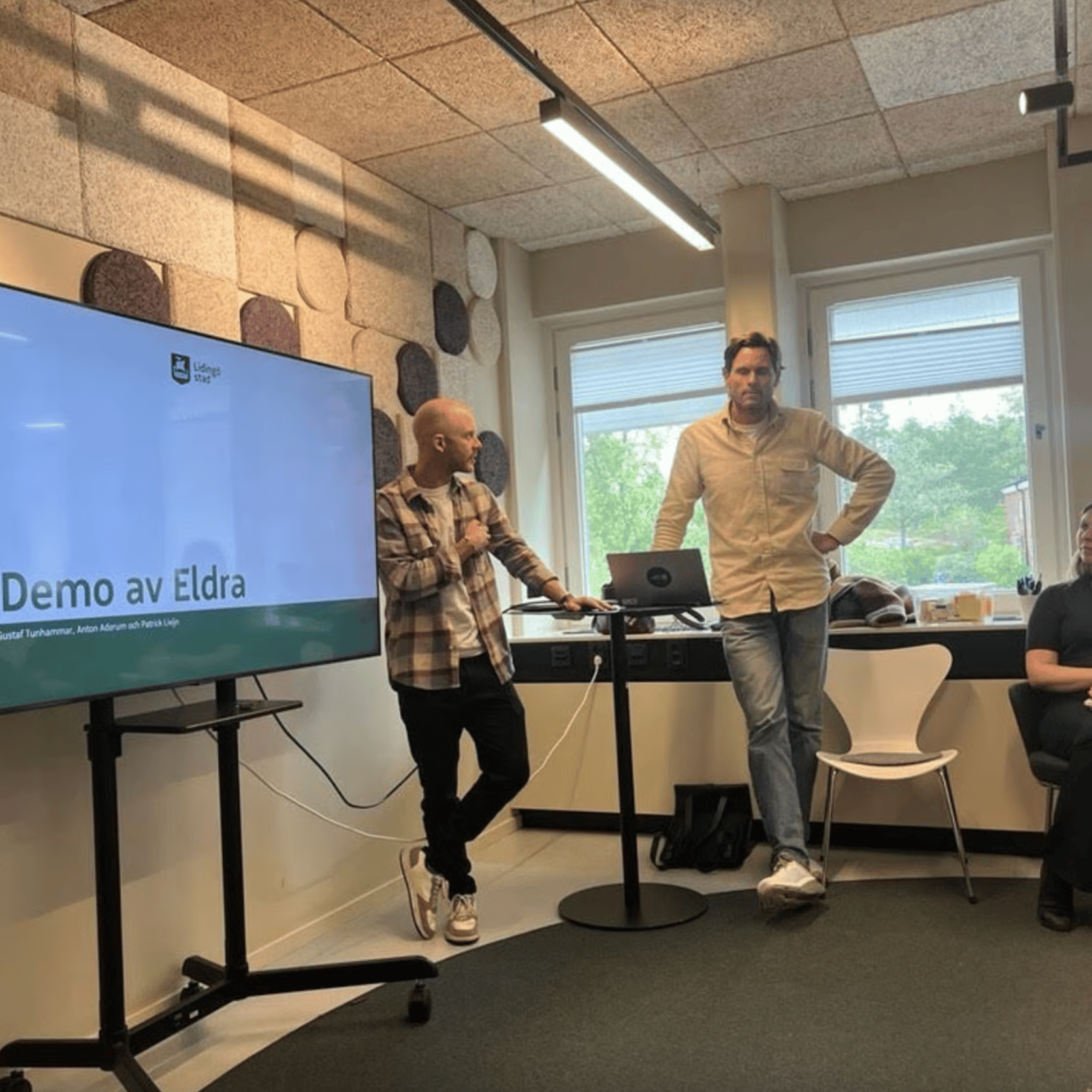Anton och Gustaf från Eldra presenterar